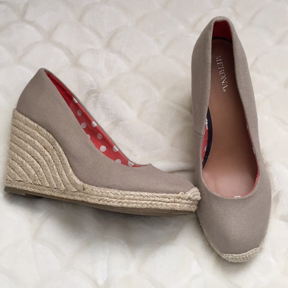 Merona beige espadrilles wedges